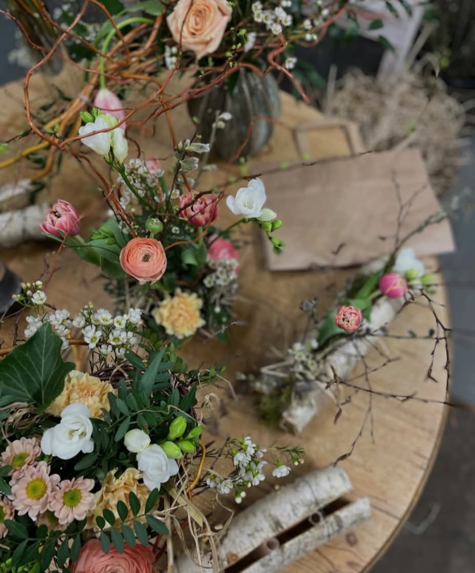 Små blomsterarrangemang
